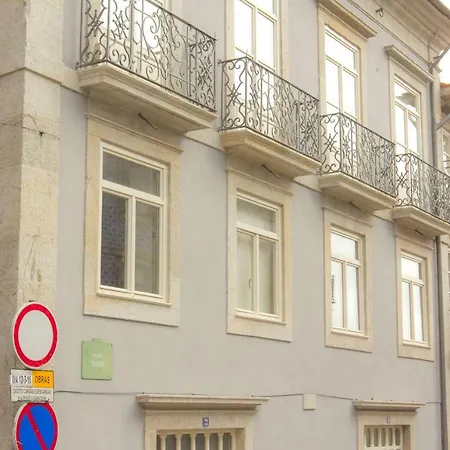 Taipas Plaza @ Historical Center ポルト