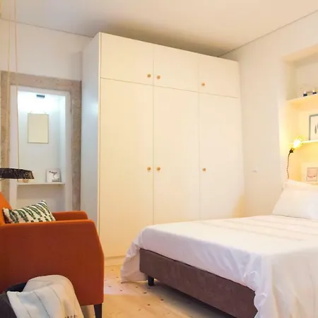 Taipas Plaza @ Historical Center Apartment *